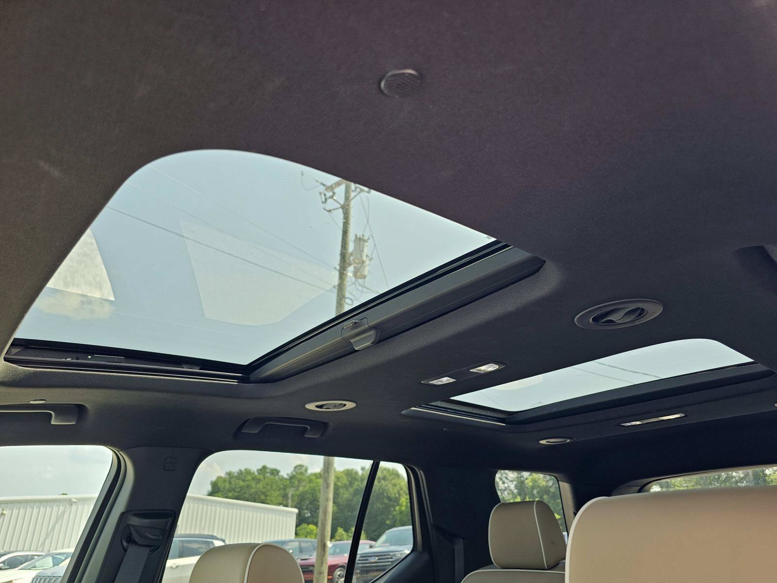 Used 2022 Summit White Chevrolet Premier image 19