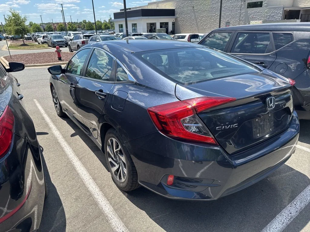 Used 2016  Honda EX image 3