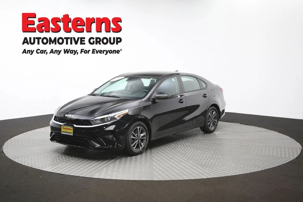 Used 2023 Black Kia LXS image 55