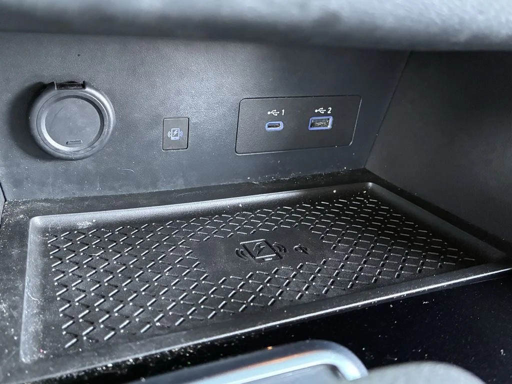 Used 2024 Black Nissan SL image 31