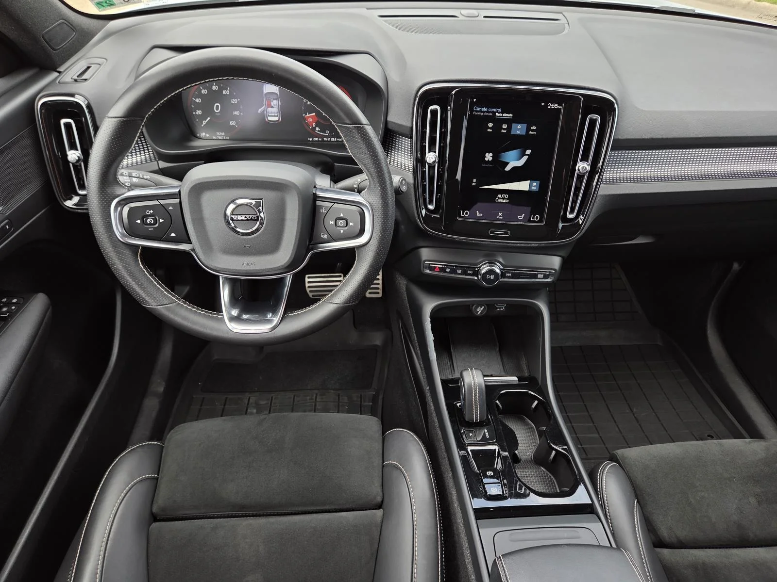 Used 2021 Glacier Silver Metallic Volvo R-Design image 14