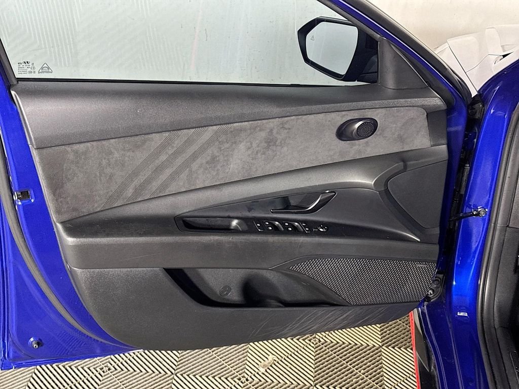 Used 2022 Intense Blue Hyundai Base image 10