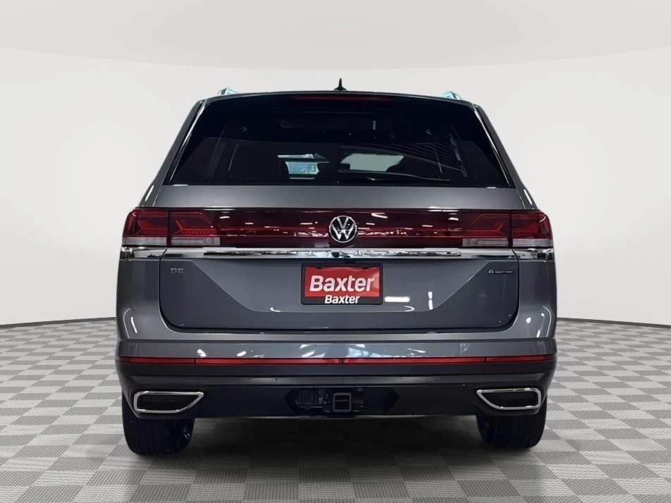 Used 2024 Platinum Gray Volkswagen SE w/Tech 4Motion image 21