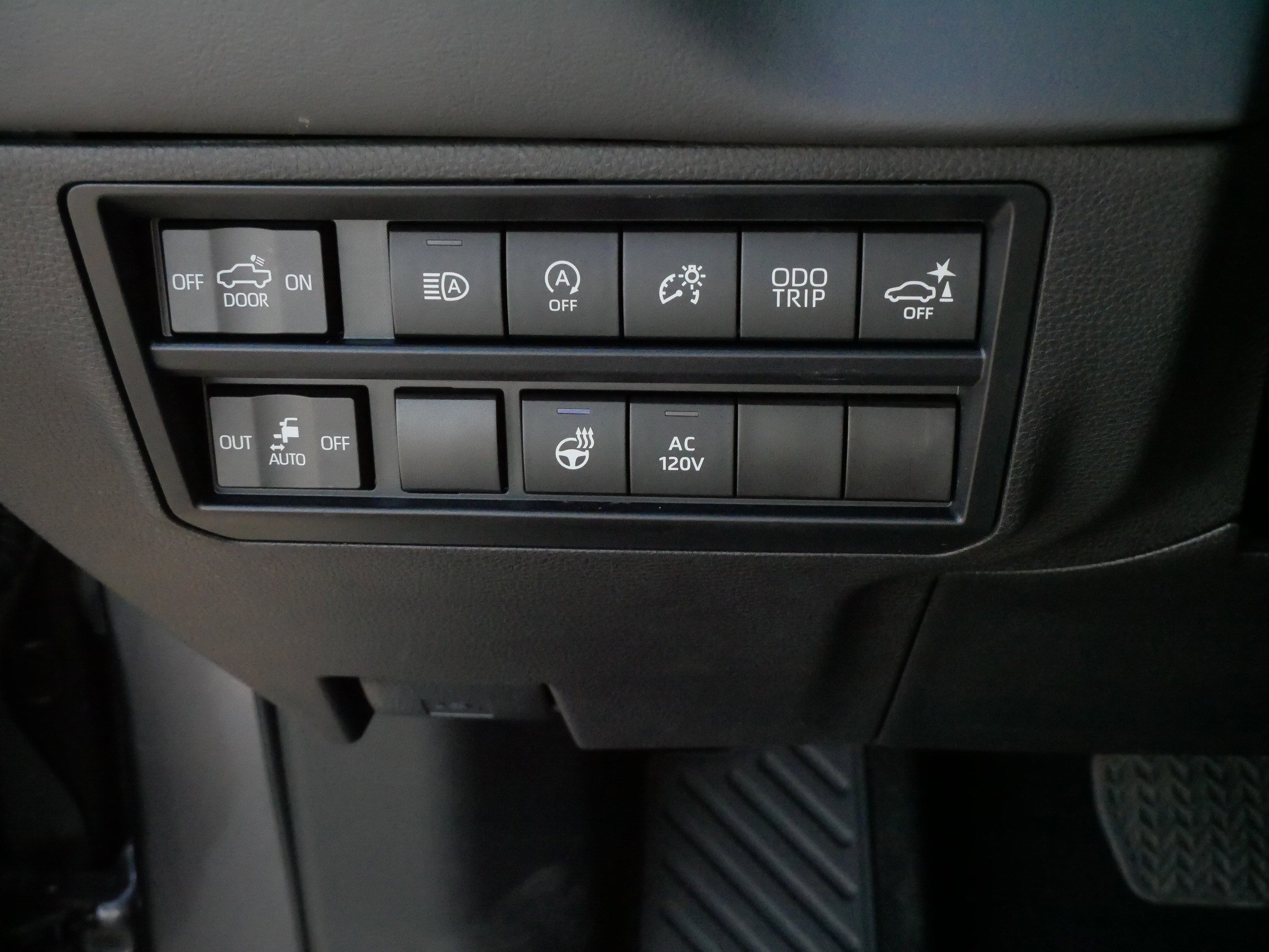 Used 2023 MAGNETIC GRAY MET Toyota Platinum image 27