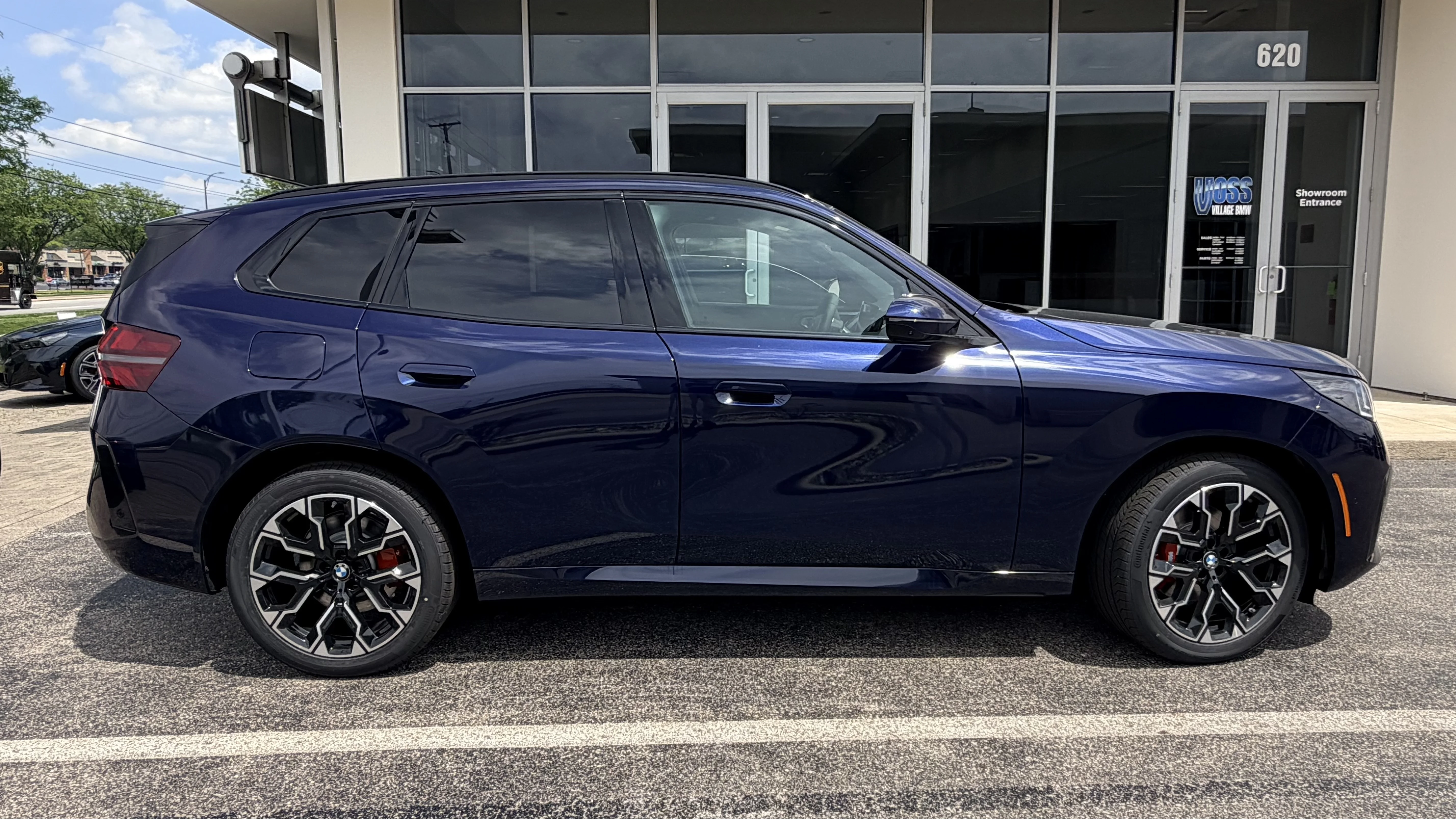 New 2026 Tanzanite Blue II Metallic BMW 30 xDrive image 2