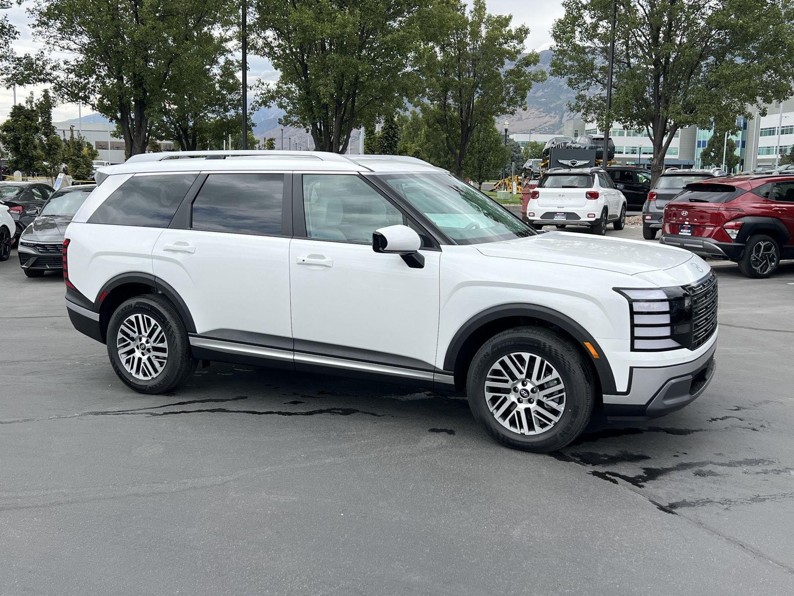 New 2027 Creamy White Pearl Hyundai SEL 7P image 5