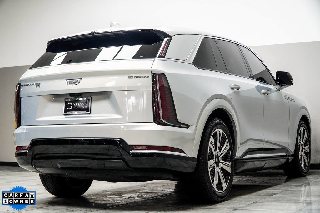 Used 2025 Silver Cadillac Luxury 2 image 12