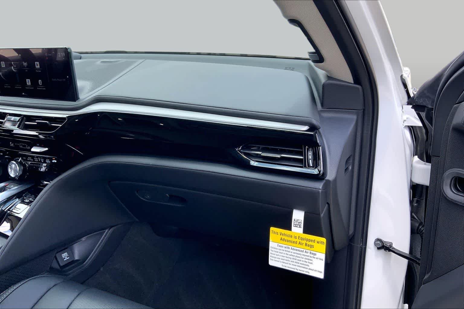 Used 2026 Platinum White Pearl Acura w/Technology Package image 17