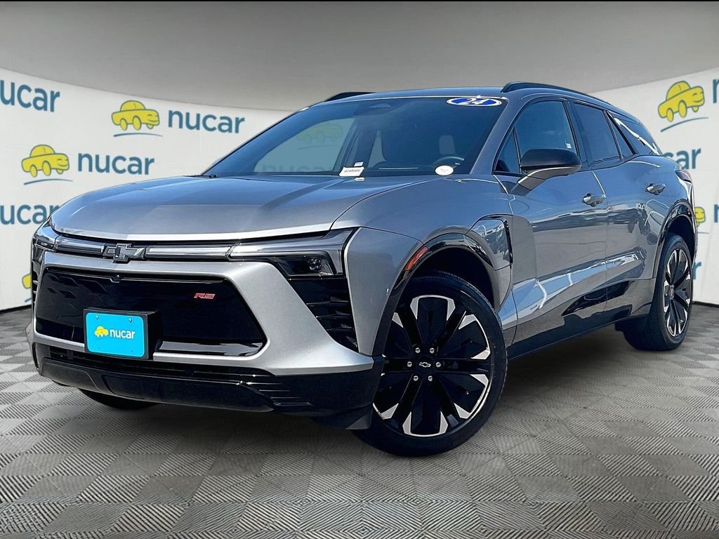 Used 2024 Gray Chevrolet RS image 3