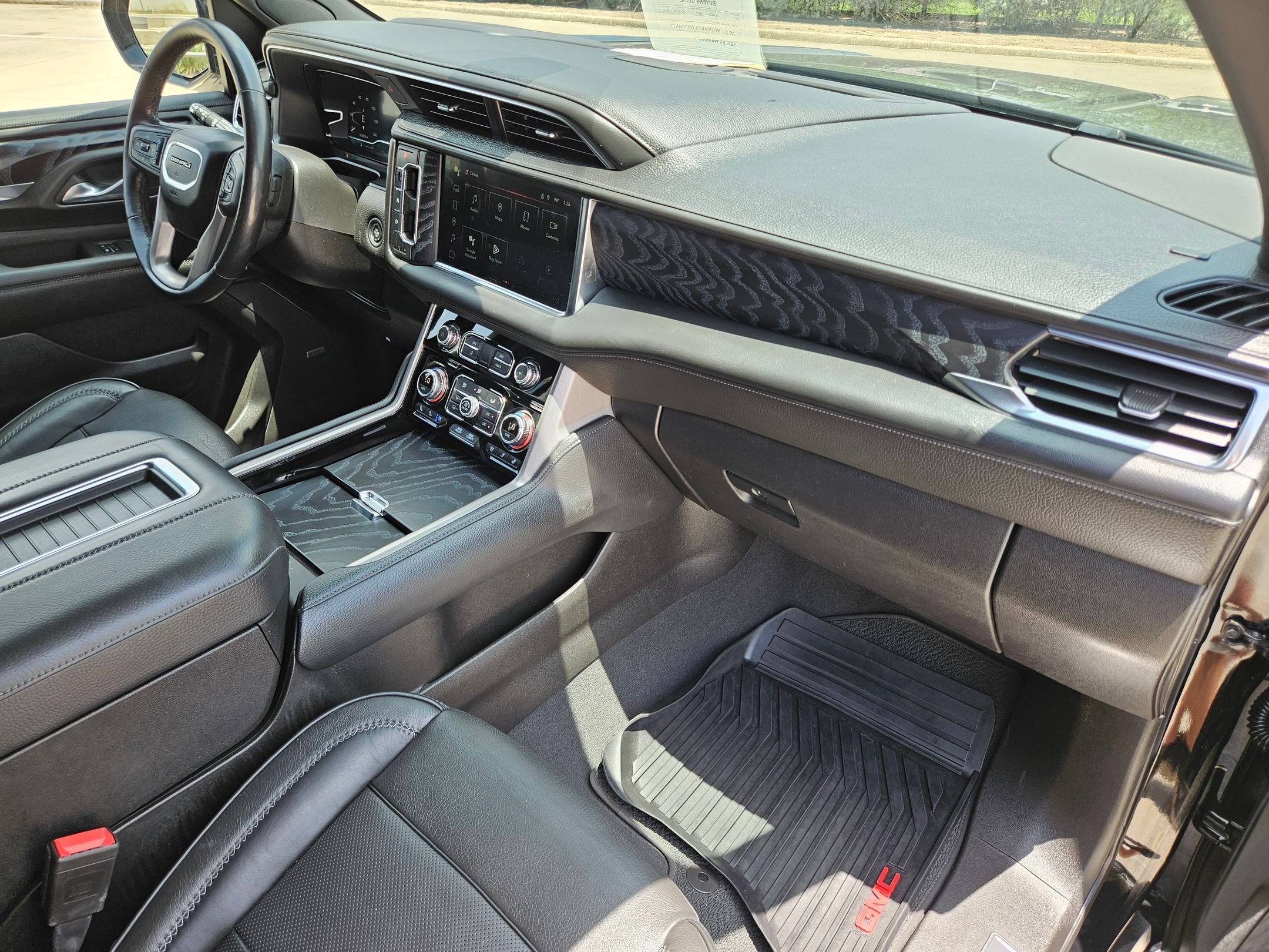 2022 GMC Yukon Denali - Photo 30