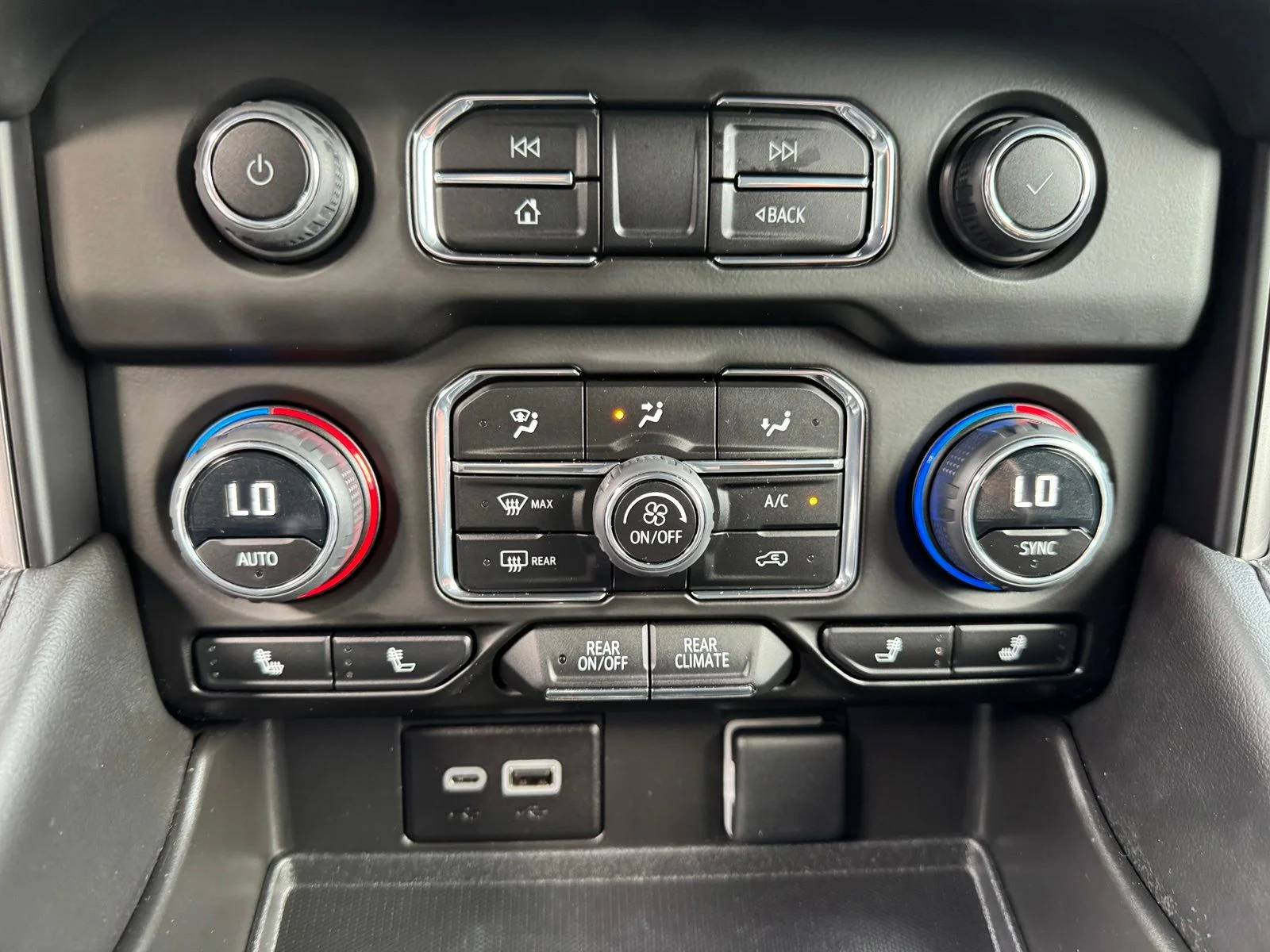 Used 2023 Beige Chevrolet Z71 image 22