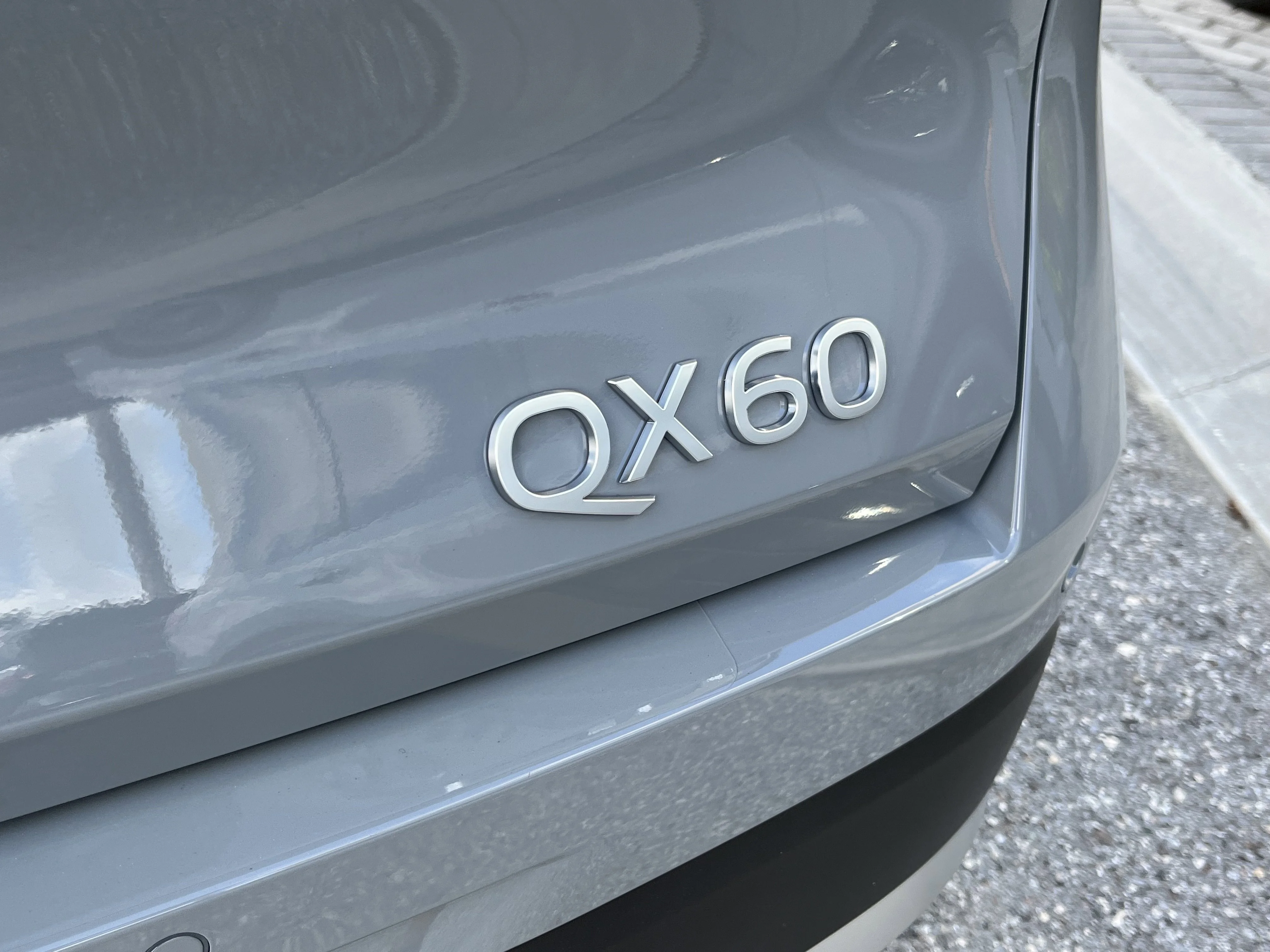 New 2027 Harbor Gray INFINITI LUXE image 5