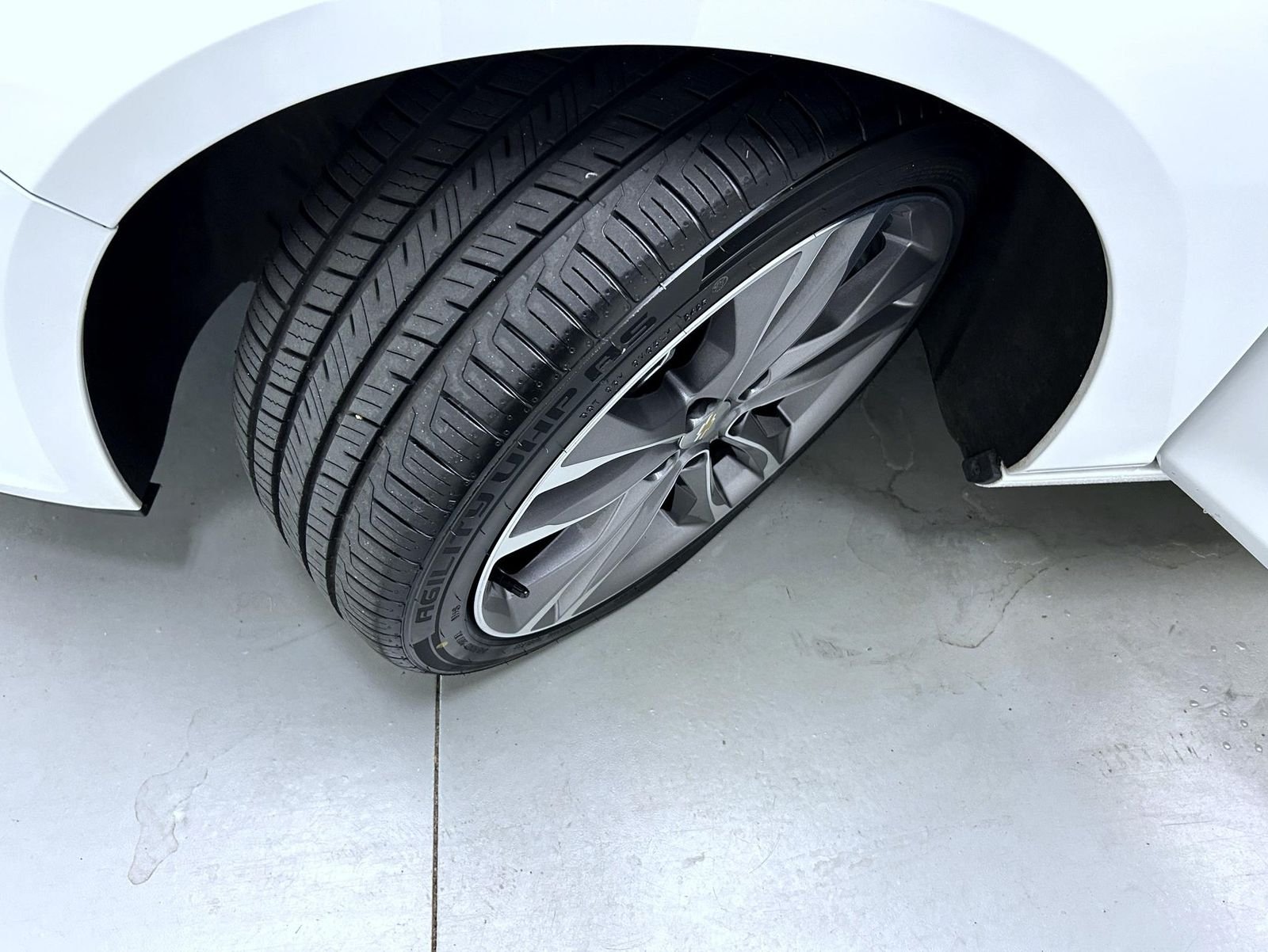 Used 2024 White Chevrolet LT image 23