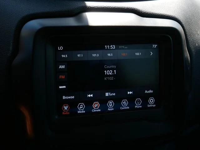 Used 2018 Red Jeep Latitude image 22