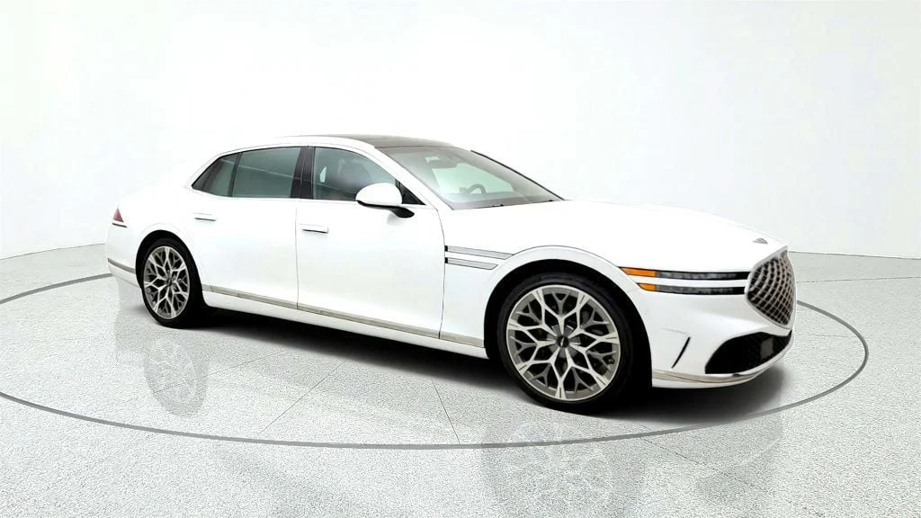 Used 2025 Uyuni White Genesis 3.5T e-SC AWD image 3