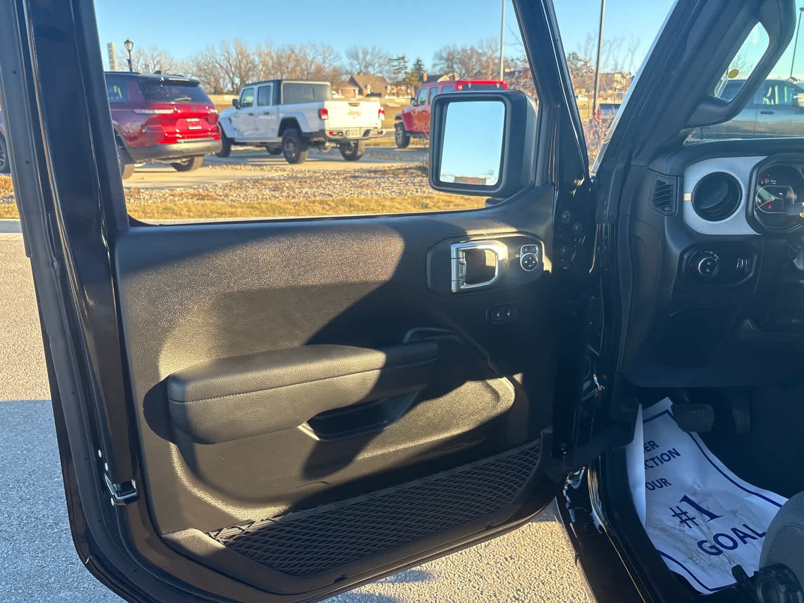 2025 Jeep Gladiator Sport S - Photo 18