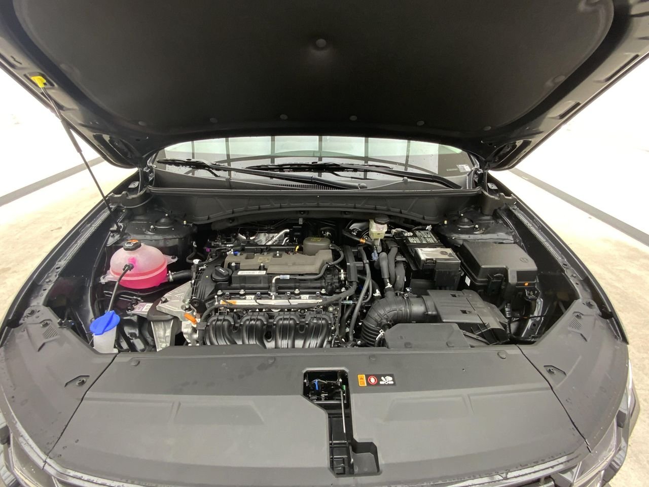 New 2026 Phantom Black Hyundai SE AWD image 6