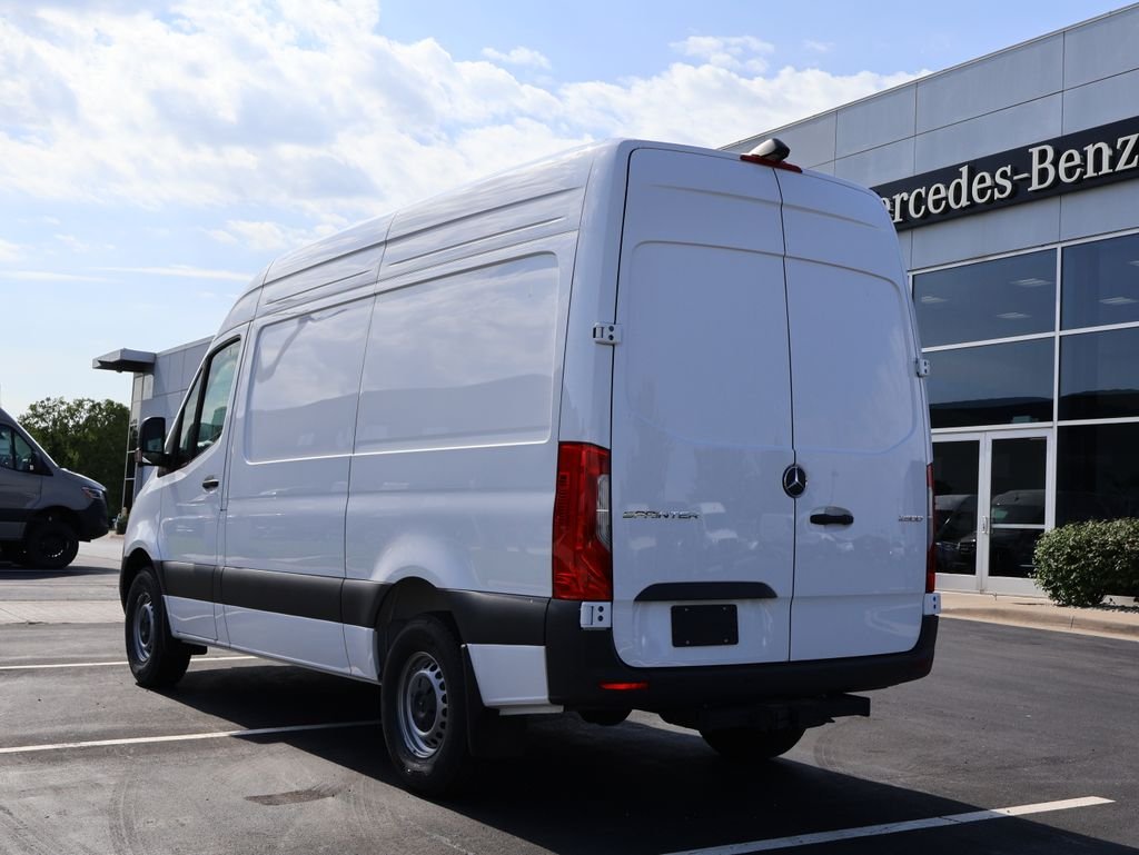 New 2026 Arctic White Mercedes-Benz Cargo 144 WB image 5