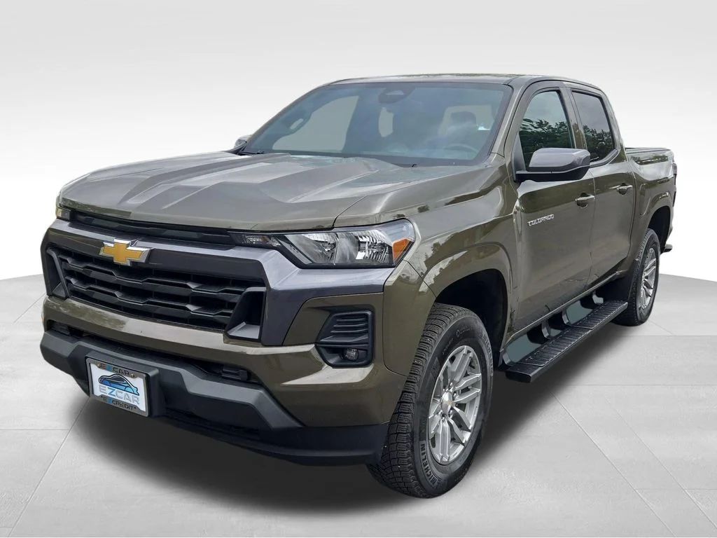 Used 2024 Brown Chevrolet LT image 15