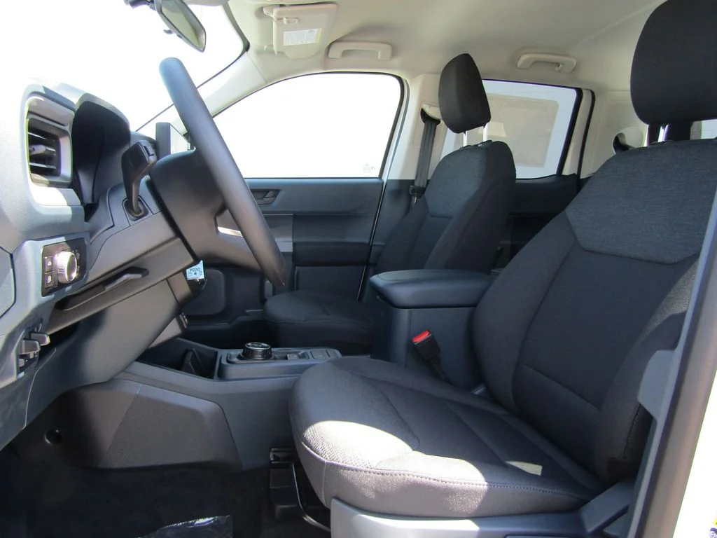 New 2026 Oxford White Ford XL image 3