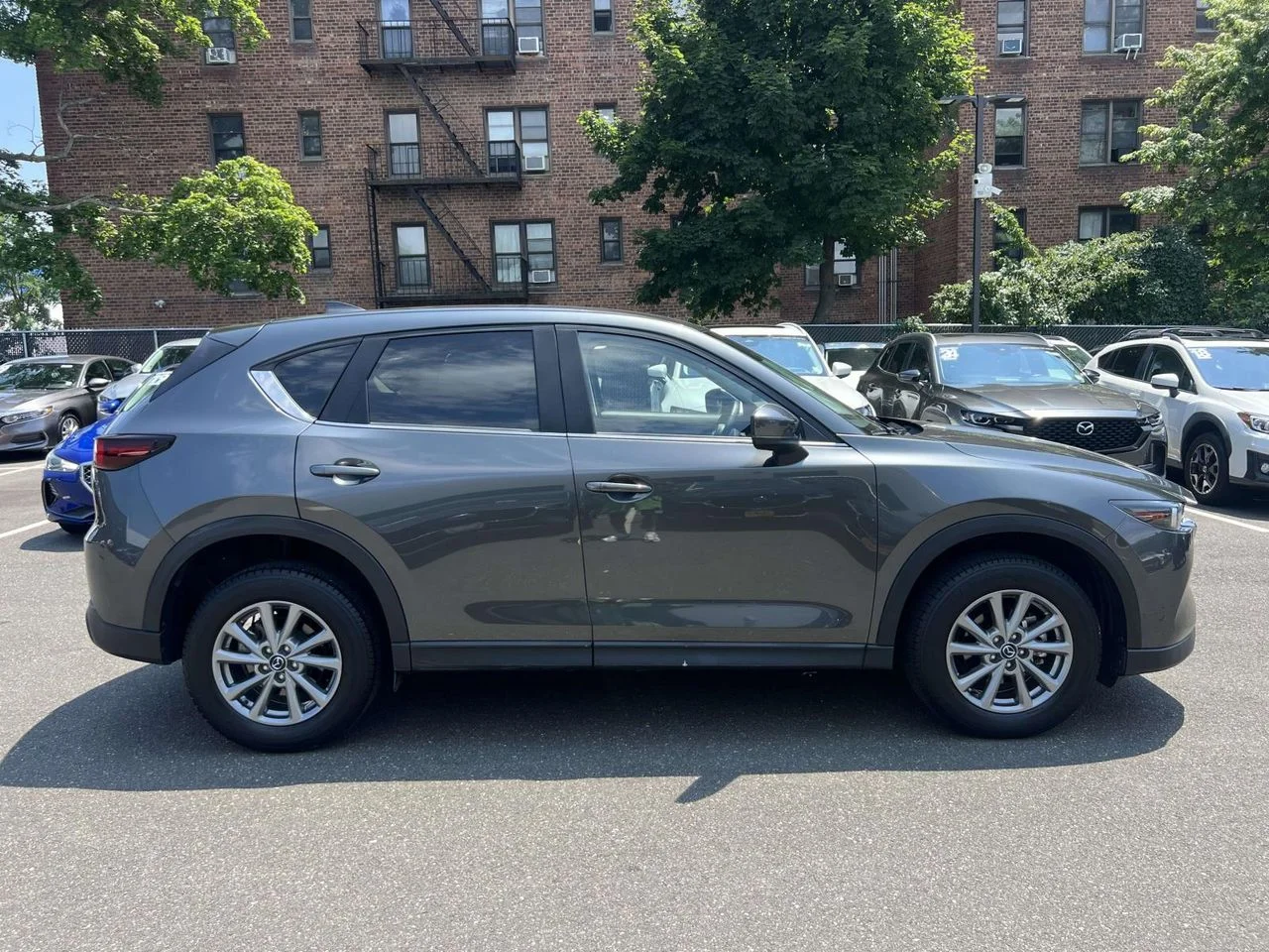 Used 2023 Machine Gray Metallic Mazda 2.5 S Select image 3