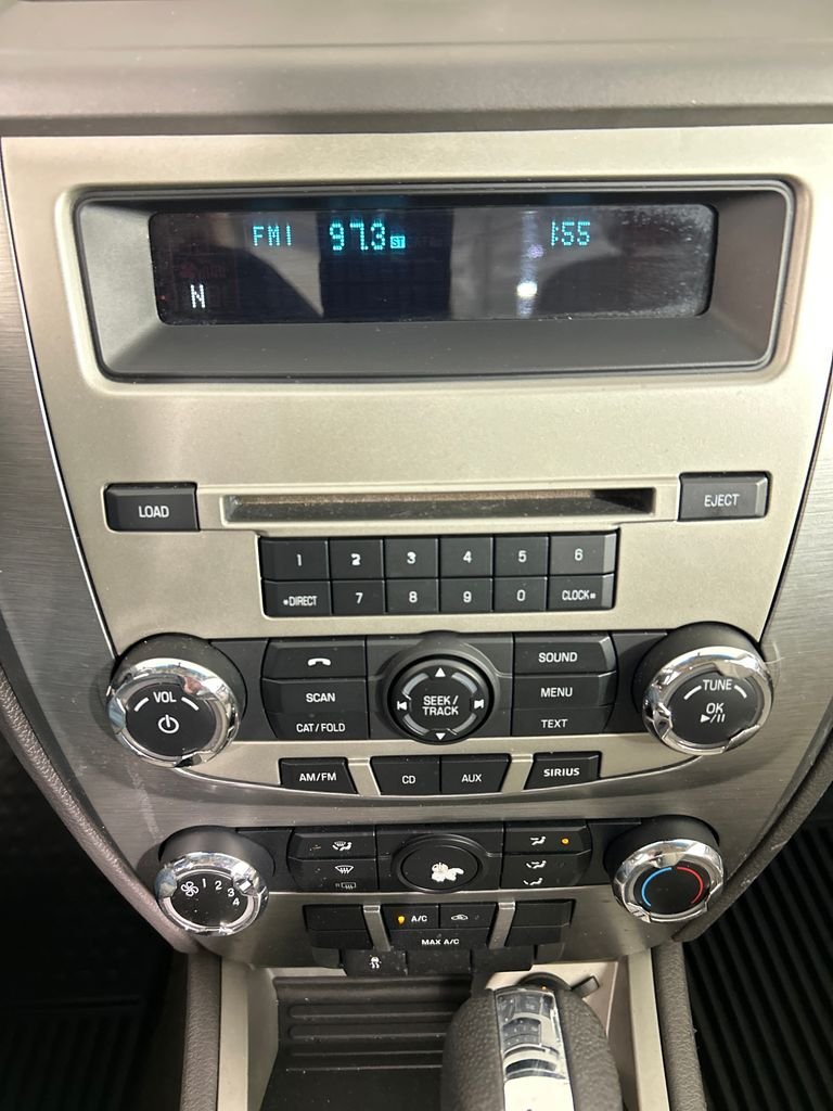 2010 Ford Fusion SE - Photo 14
