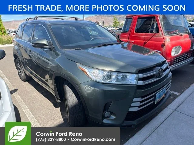 Used 2017 Jade Metallic Toyota XLE image 1