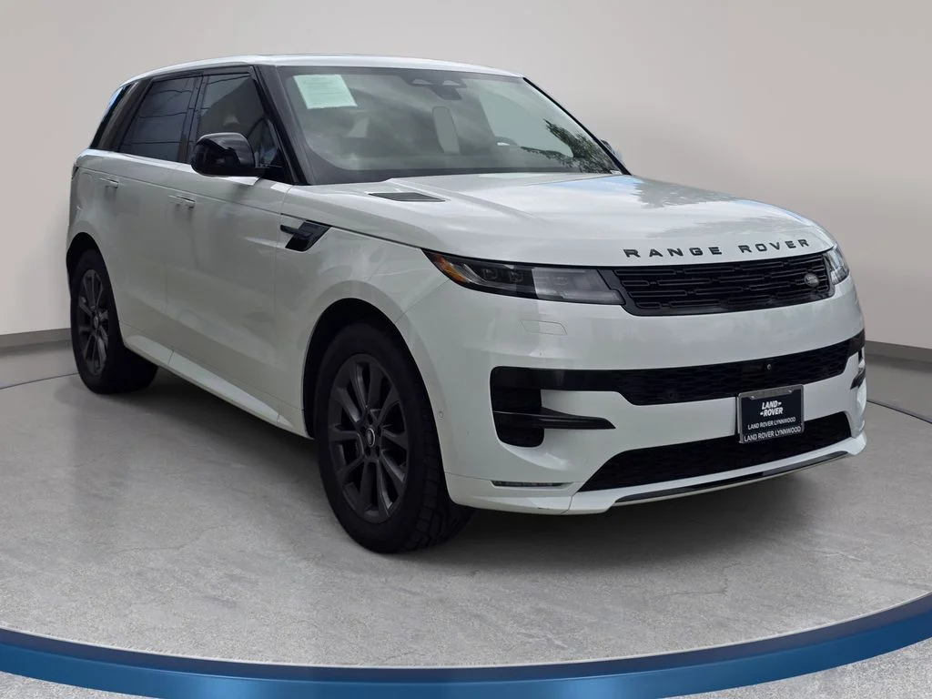 Certified Used 2024 White Land Rover Dynamic SE image 3