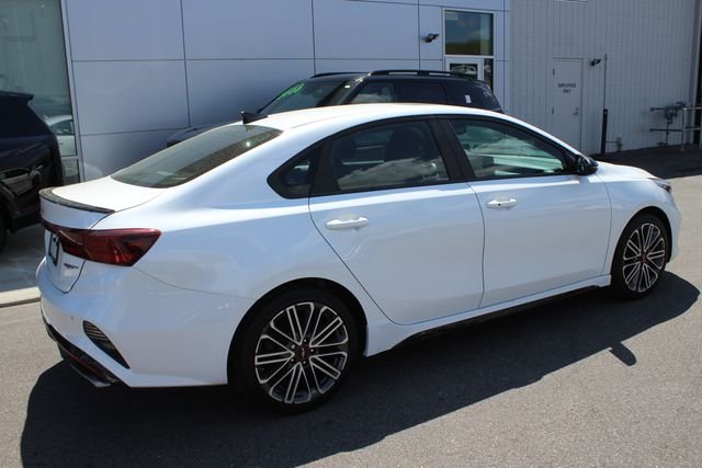 Used 2023 White Kia GT image 30