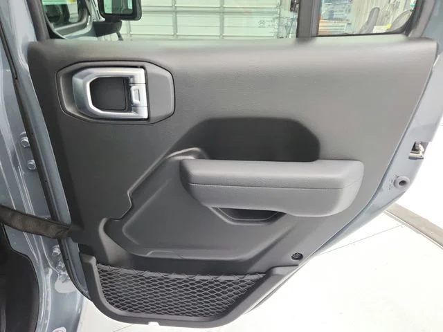 New 2026 Anvil Clear-Coat Exterior Paint Jeep Sport image 34