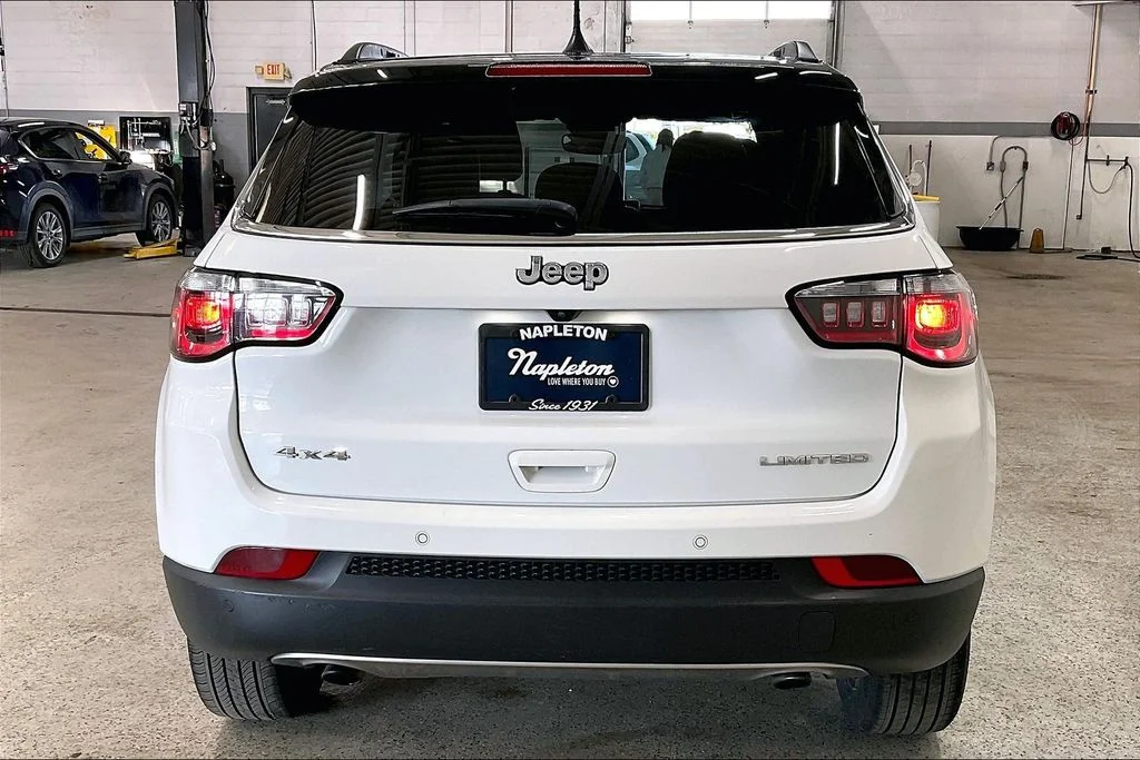 Used 2023 White Jeep Limited image 3