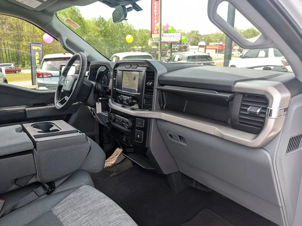 Used 2023  Ford XLT image 25