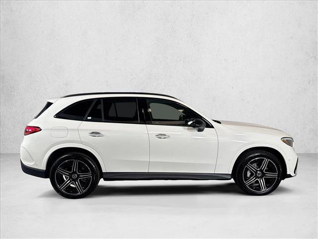 New 2026 Polar White Mercedes-Benz GLC 300 image 34