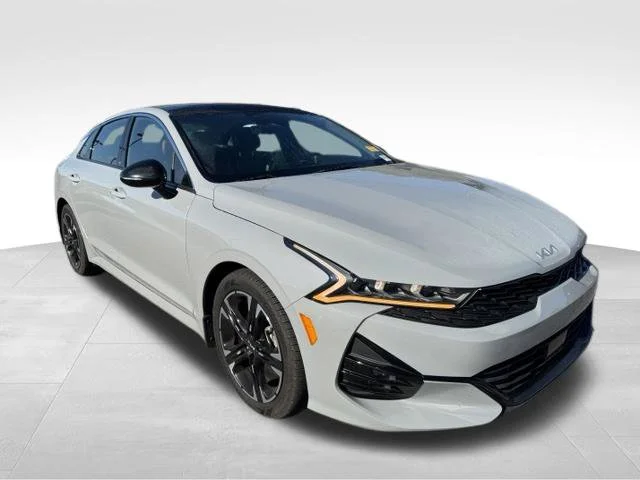 Used 2023 Gray Kia GT-Line image 3