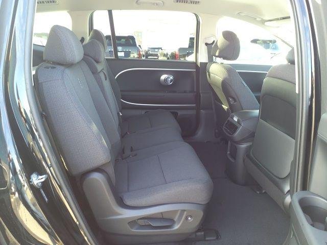 New 2026 Abyss Black Hyundai SE image 14