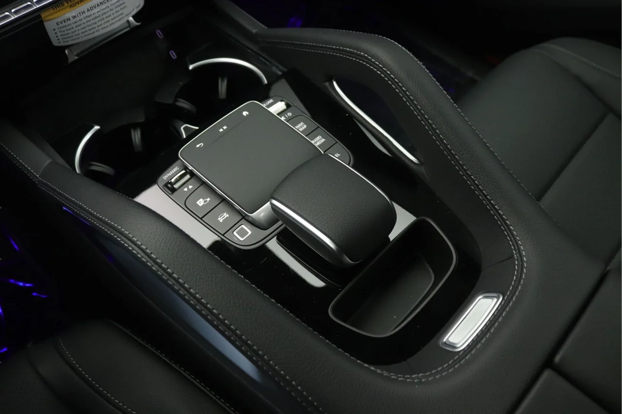 New 2026 Obsidian Black Metallic Mercedes-Benz 450 4MATIC® image 6