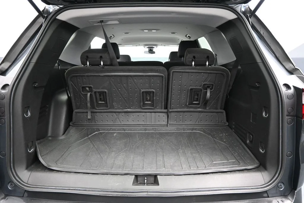 Used 2020 Gray Chevrolet LT image 24