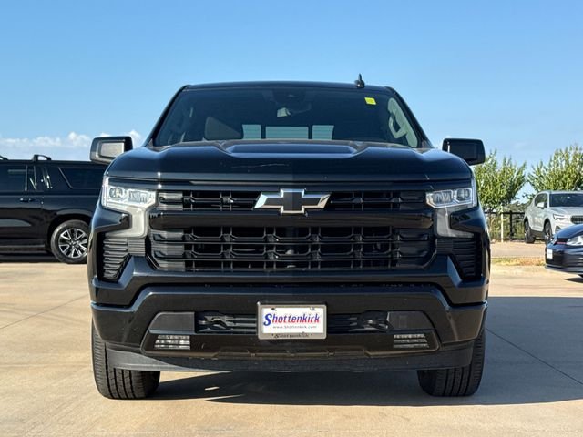 Used 2025 Black Chevrolet RST image 2