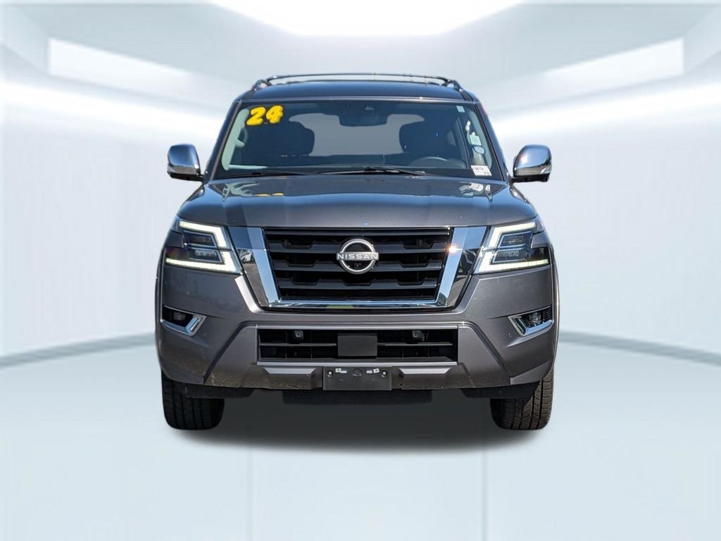 Used 2024 Gray Nissan Platinum image 11