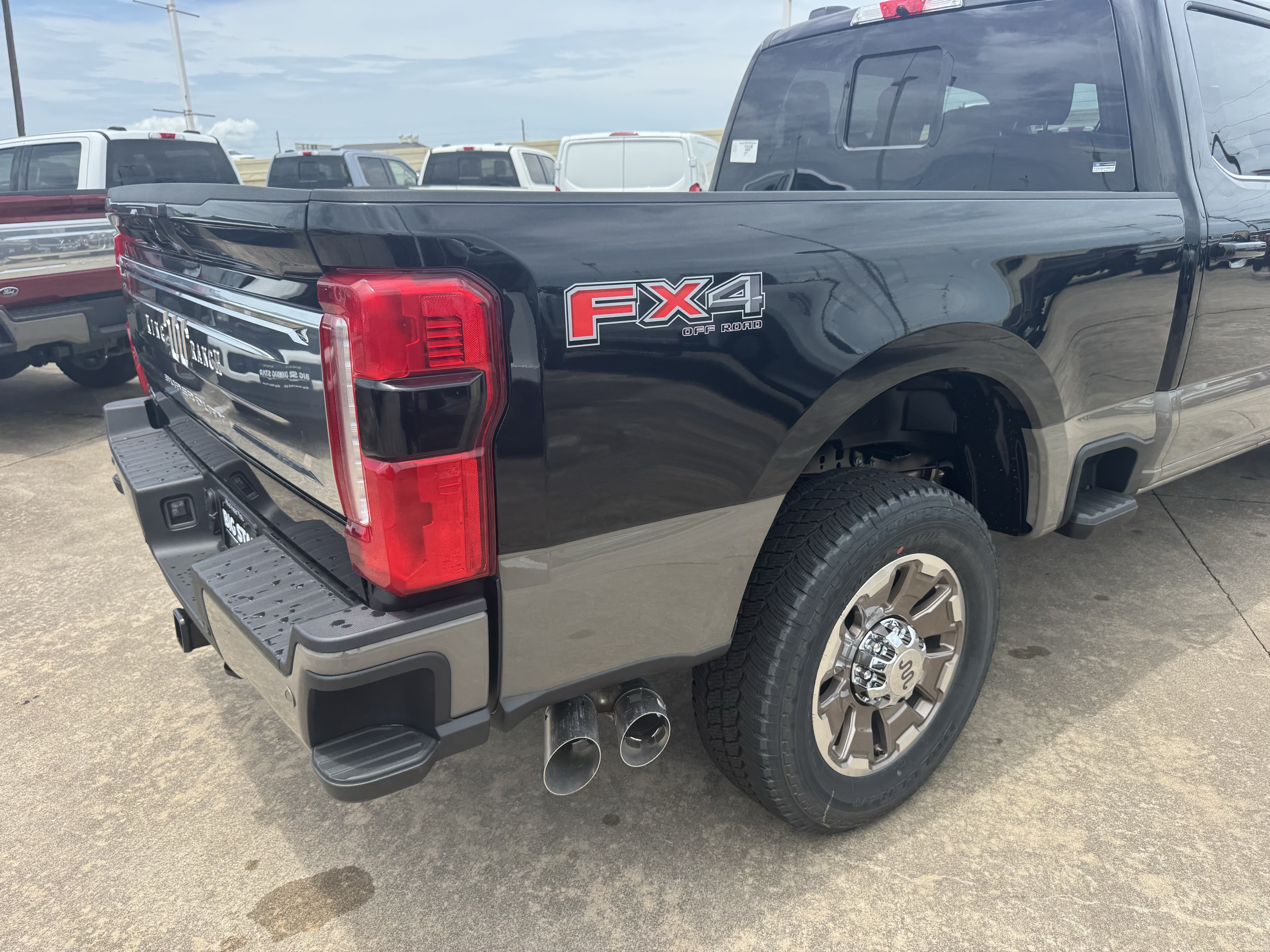 New 2026 Agate Black Metallic Ford King Ranch image 7