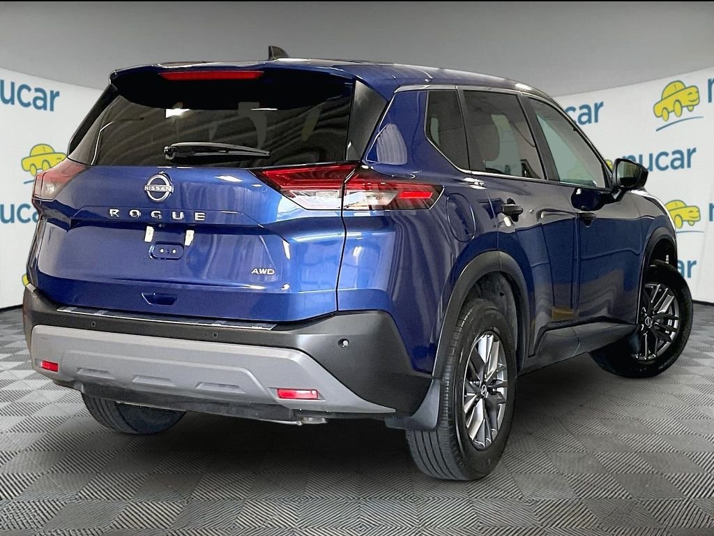 Used 2023 Blue Nissan S image 6