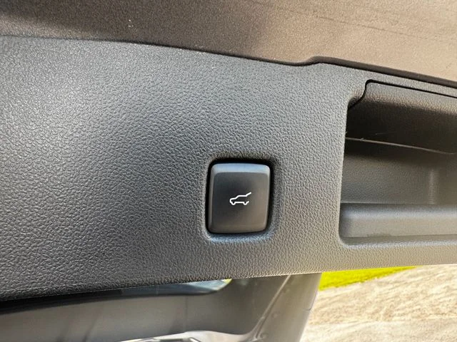Certified Used 2024 Gray Ford ST-Line image 18