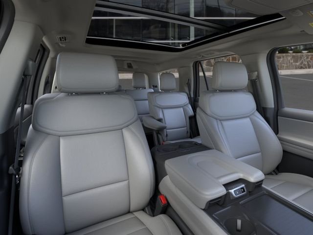 New 2026 Oxford White Ford Active image 10