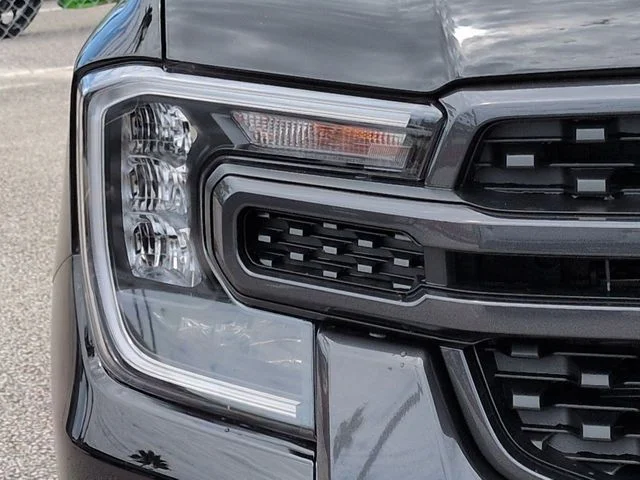 New 2026 Shadow Black Ford XLT image 10