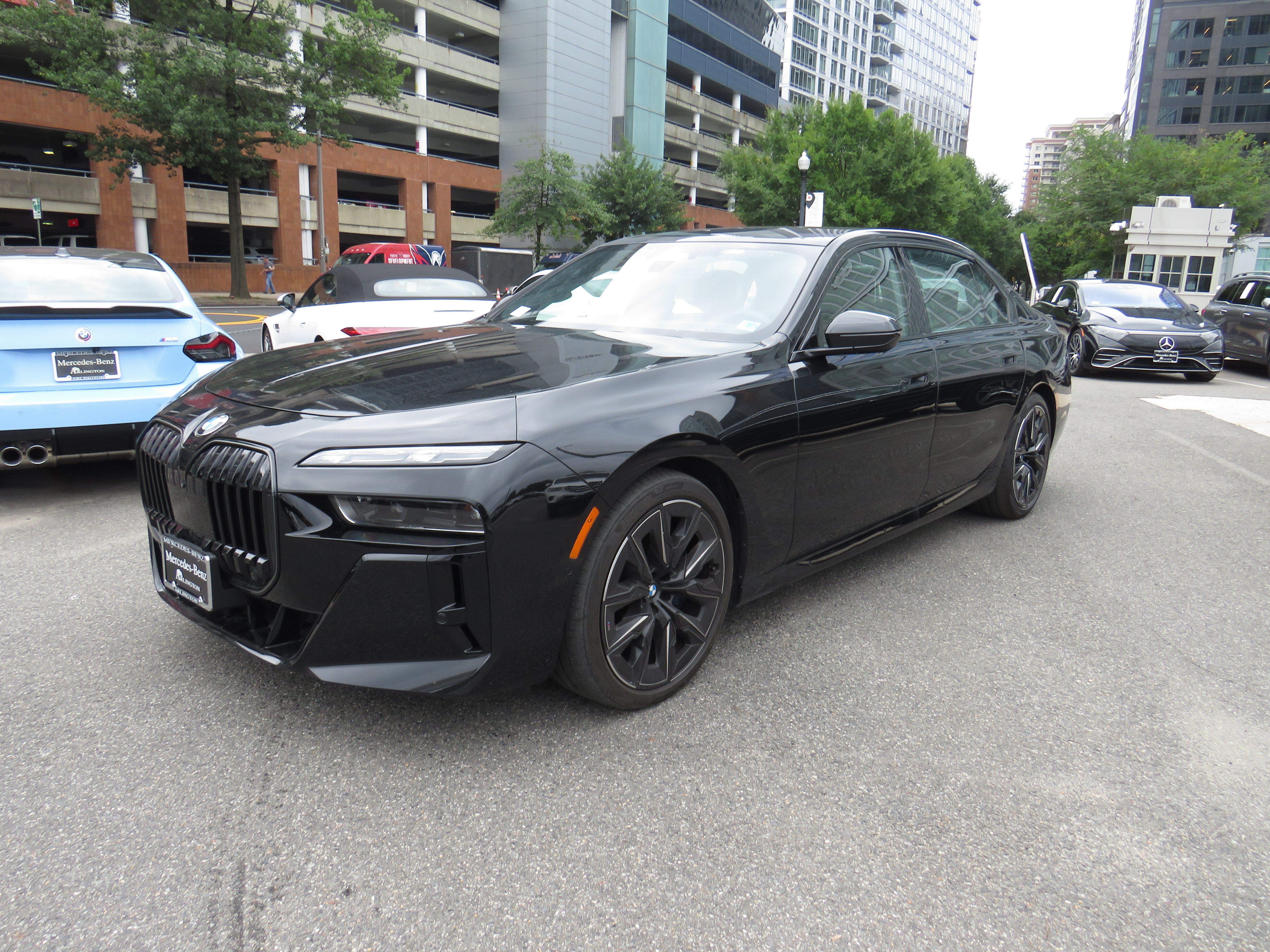Used 2024 Black Sapphire Metallic BMW 760i xDrive image 1