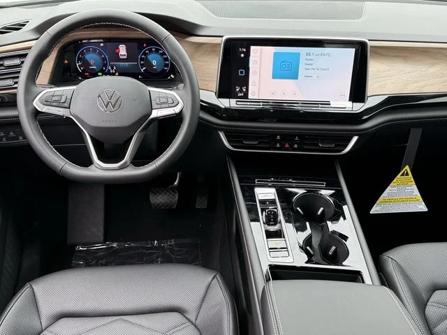 New 2026 Black Volkswagen 2.0T SE w/Technology image 9