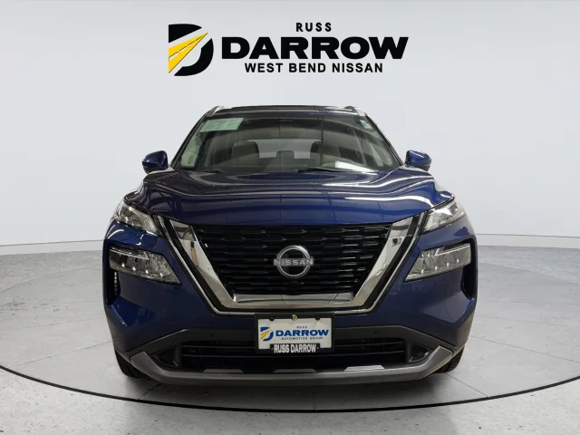 Used 2023 Blue Nissan SL image 8