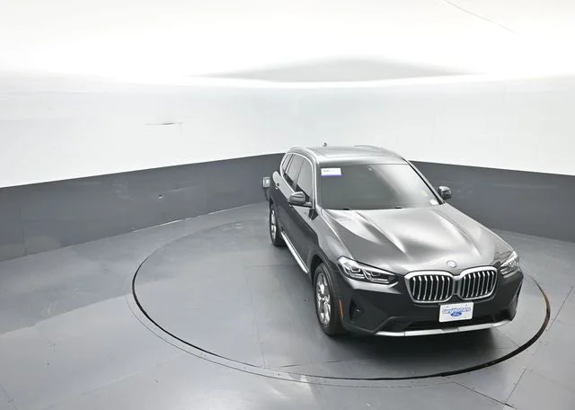 Used 2022 Dark Graphite BMW xDrive30i image 27