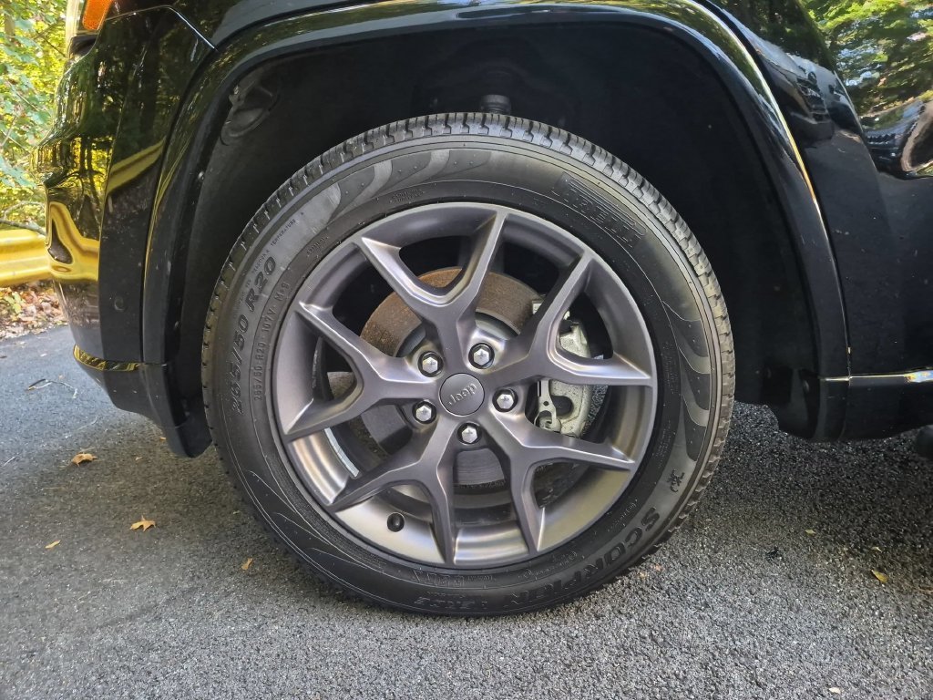 Used 2021 Black Jeep Limited image 26