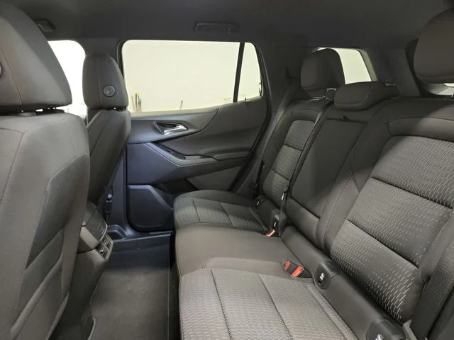 New 2027 White Chevrolet LT image 22